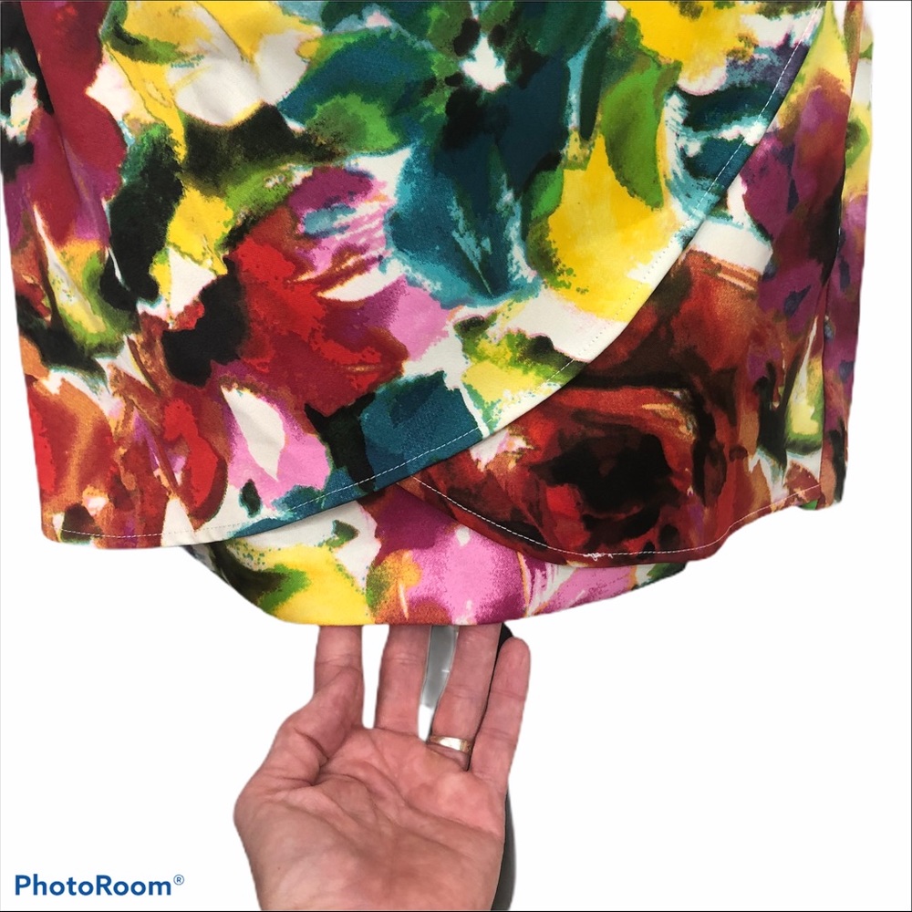 Speechless tulip hem back zip bold floral print strapless dress - Picture 3 of 10